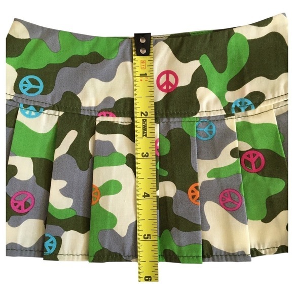 NEW SimplyDog Pet Outfit 2-Piece Camo Skirt & Peace Sign Top Pink Green Size S - Picture 11 of 13